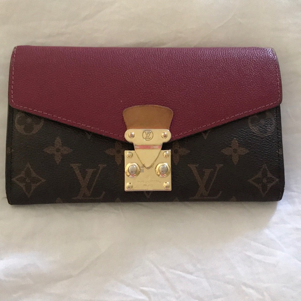 Louis Vuitton Wallet